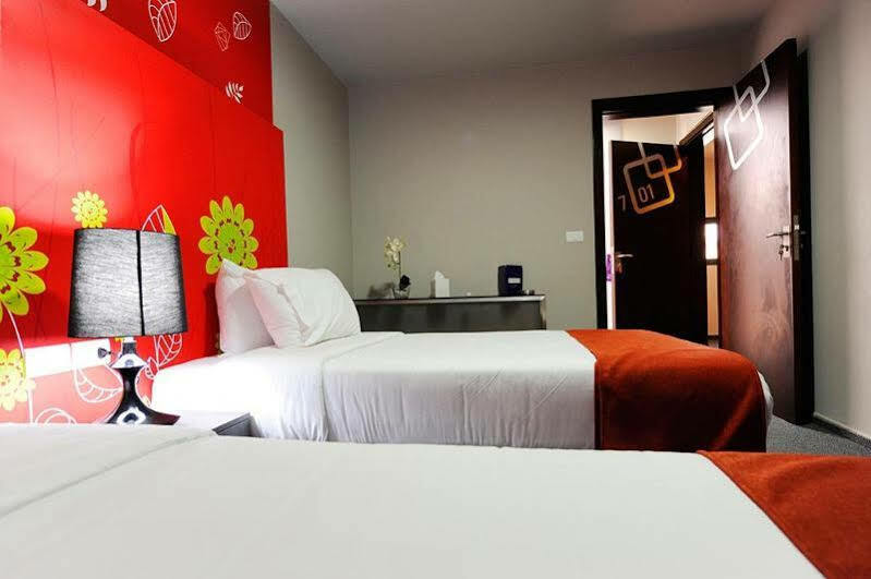 โฮเต็ล 35 รูมส์ Hotel เบรุต ภายนอก รูปภาพ